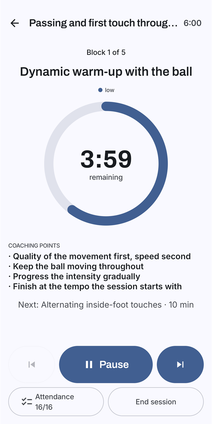 Training Mode in block 1 of 5: a ring showing 3:59 remaining, the block's coaching points, the next block, and buttons for Pause, Attendance and End session.